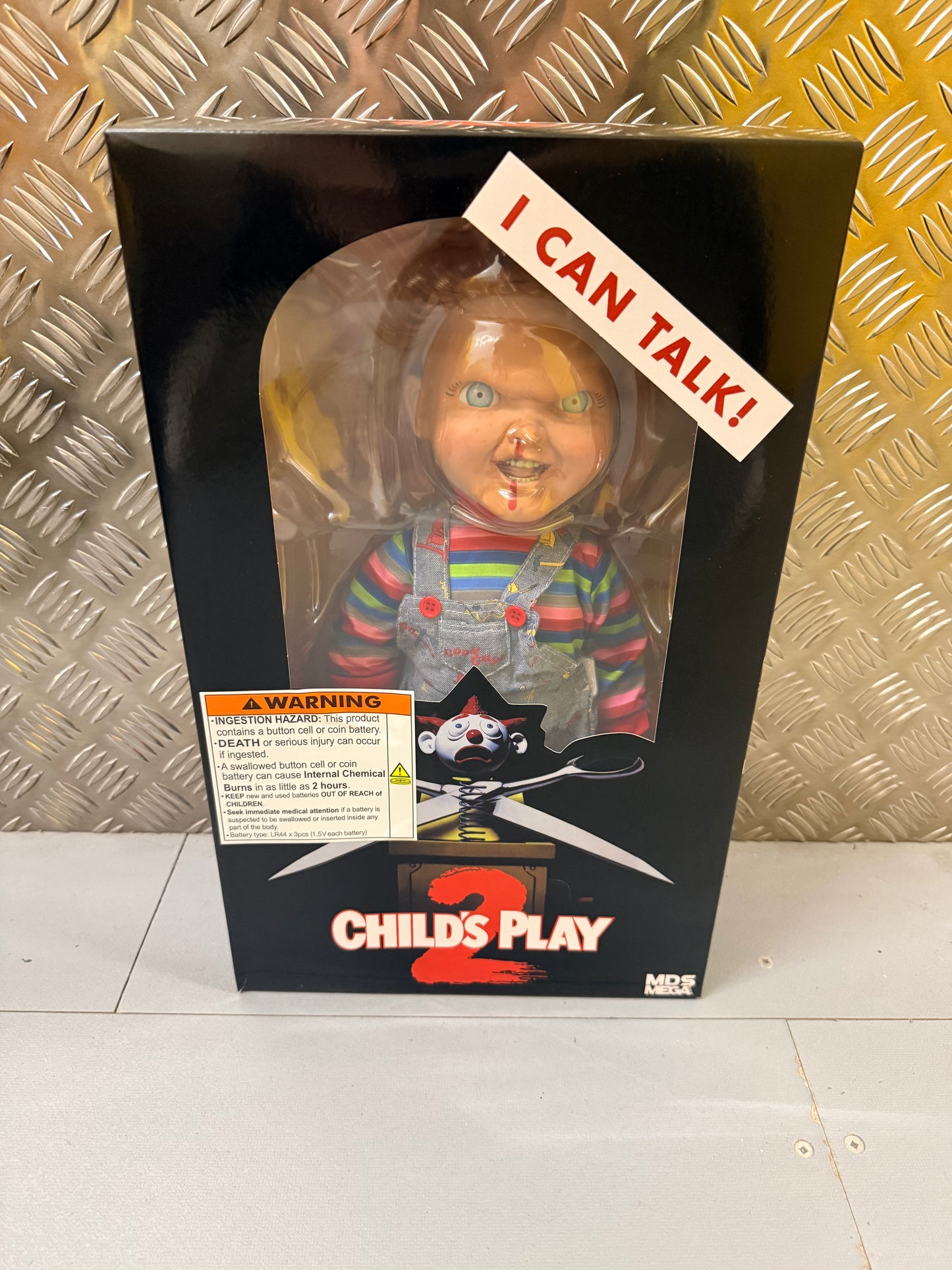 Child's Play 2 Talking Menacing Chucky 15-Inch Mega Scale Doll - Mezco