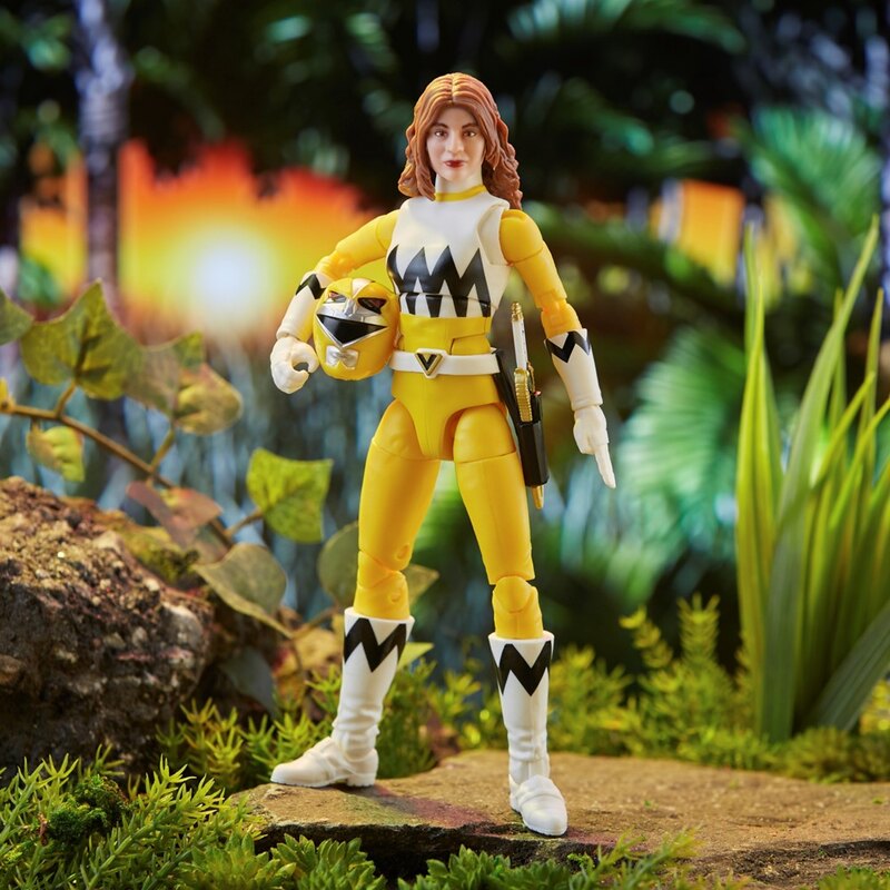 Power Rangers Lightning Collection Lost Galaxy Yellow Ranger - loose figure front