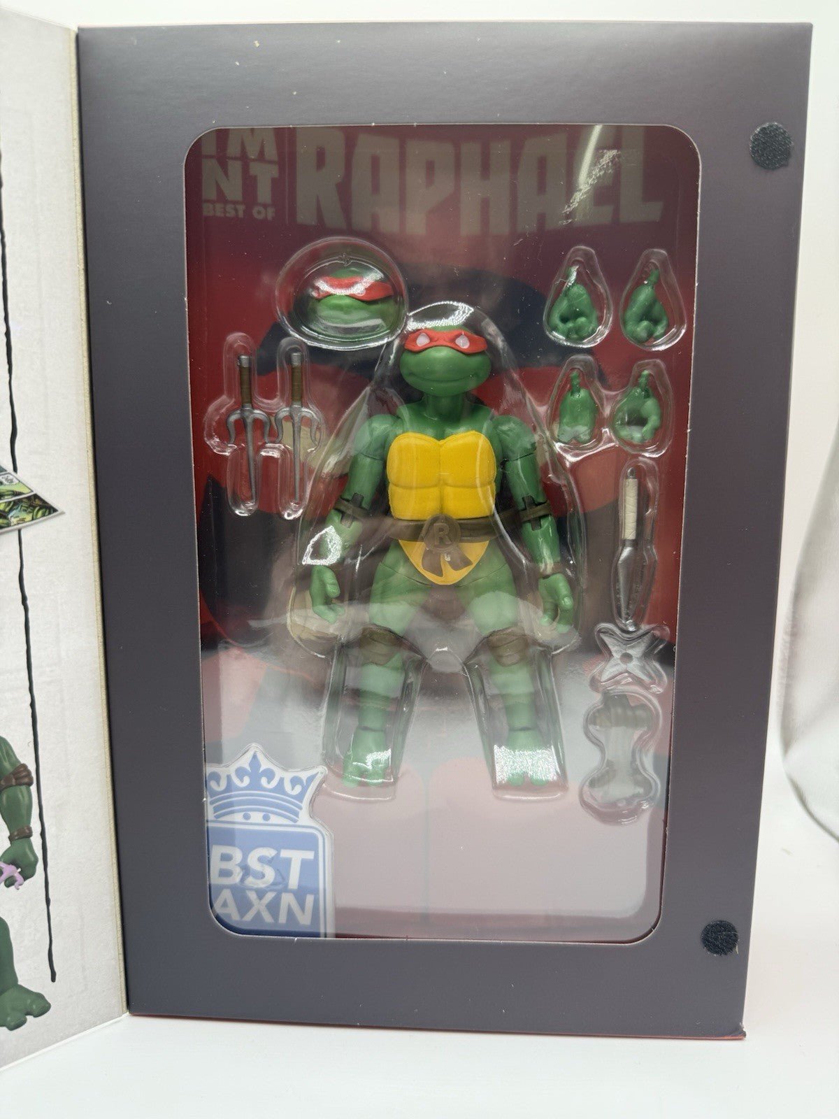 BST AXN Teenage Mutant Ninja Turtles - Raphael Exclusive Figure & Comic Book by BST AXN | Sensales