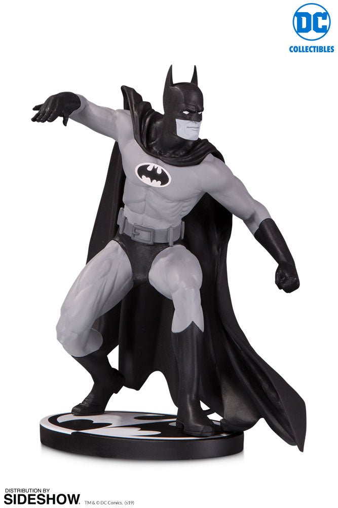 DC Collectibles Batman Black & White Statue by Gene Colan - Limited Edition by DC Collectibles | Sensales