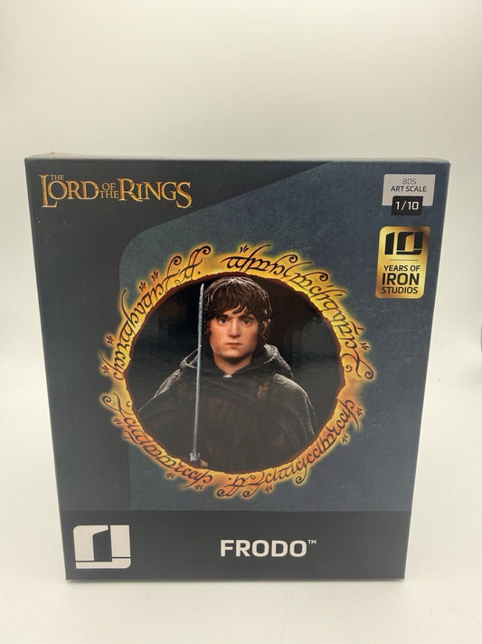 Frodo - The Lord of the Rings - Iron Studios 1:10 Collectible Figure by Sensales | Sensales