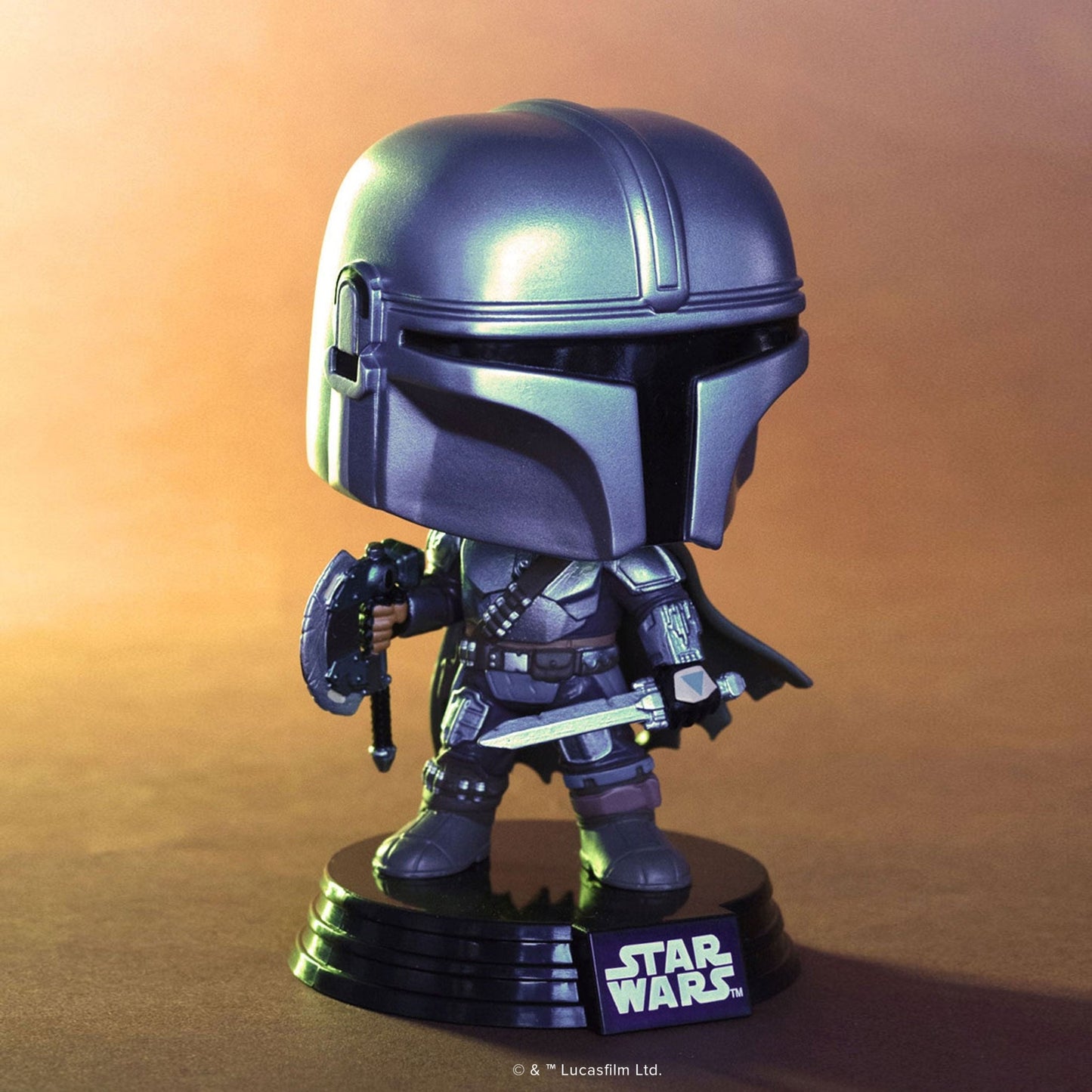 Funko Pop! Star Wars The Mandalorian and Grogu The Mandalorian Dual Wield 844 by Funko | Sensales