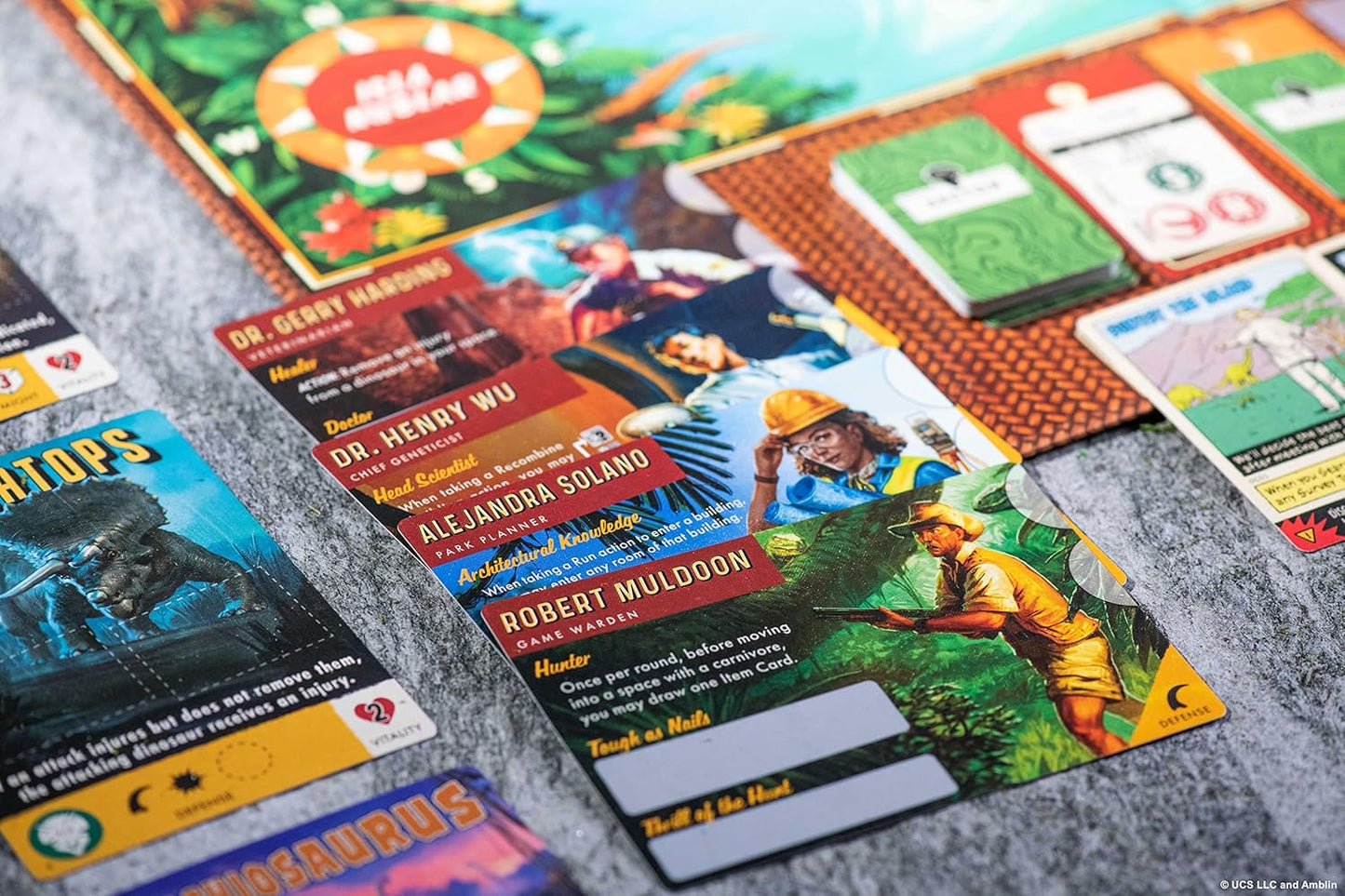 Jurassic World - The Legacy of Isla Nublar Board Game by Funko Games | Sensales