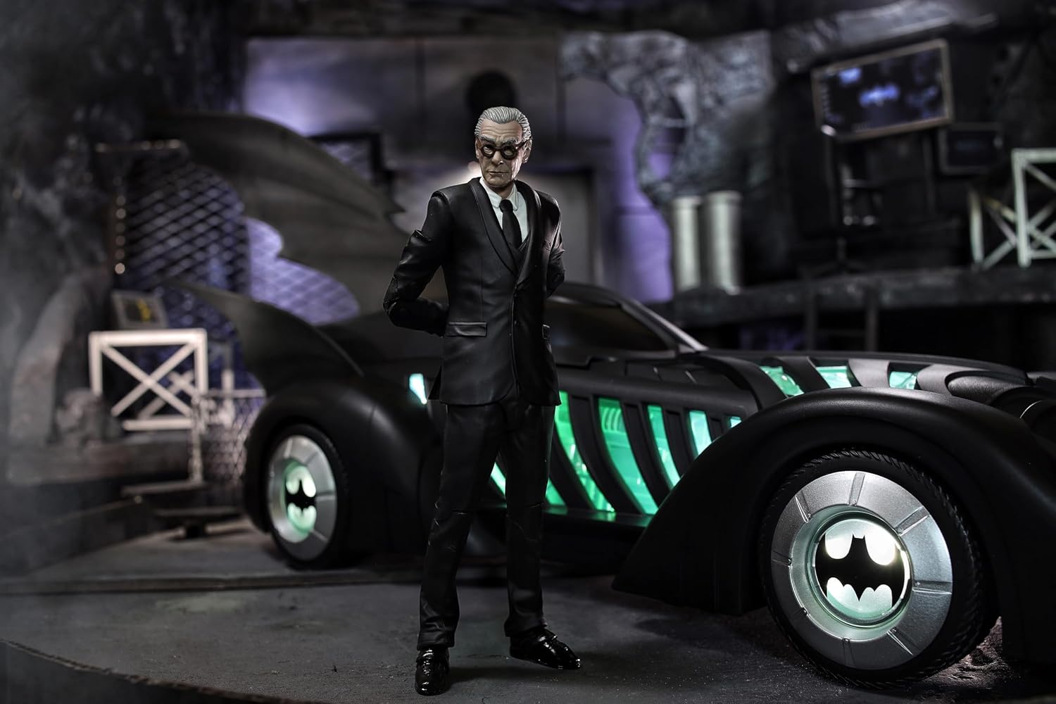 McFarlane Toys DC Multiverse Alfred Pennyworth & Batmobile Vehicle Gold Label by McFarlane Toys | Sensales