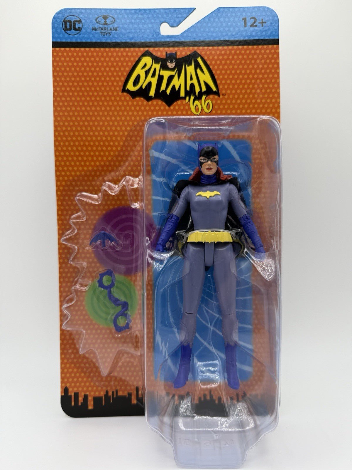 McFarlane Toys DC Retro Batman 66 Wave 11 - Batgirl (Grey/Blue Comic) by McFarlane Toys | Sensales