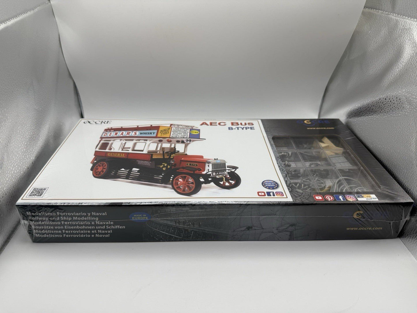 Occre AEC Bus B - Type 1:24 Scale Model Kit by OcCre | Sensales