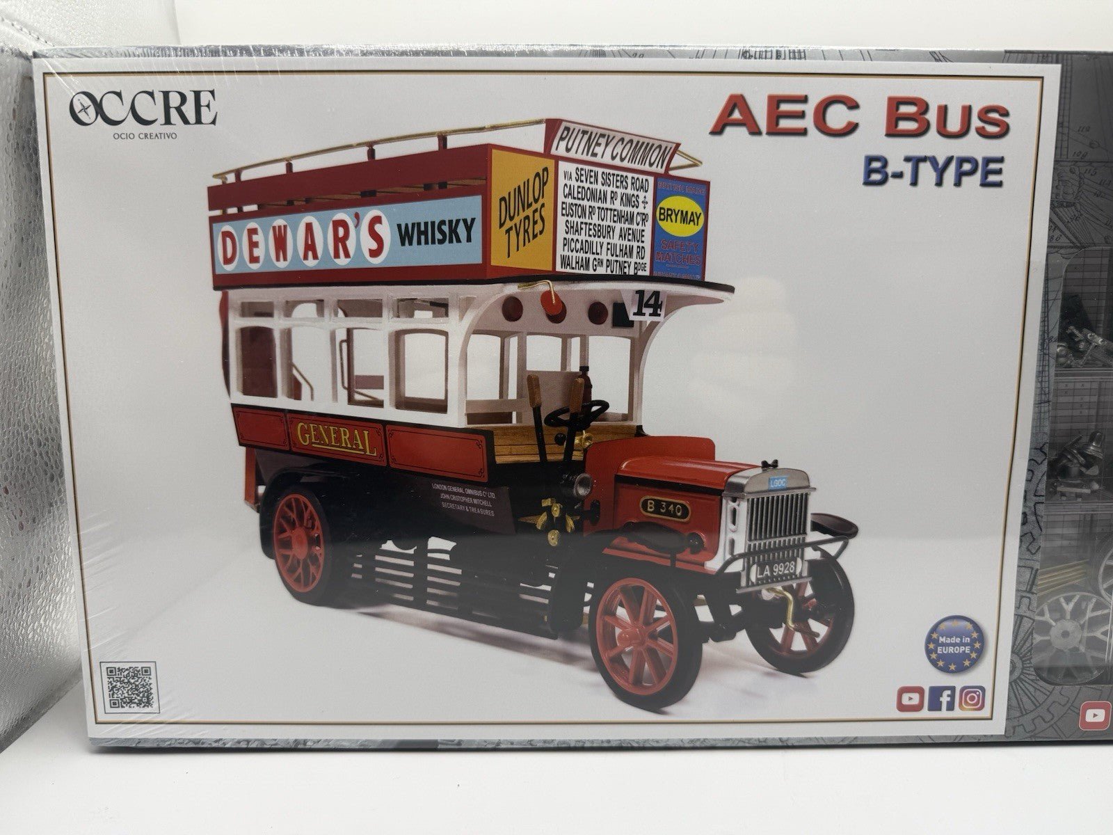 Occre AEC Bus B - Type 1:24 Scale Model Kit by OcCre | Sensales