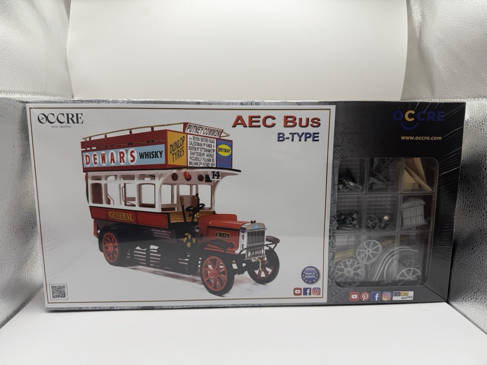 Occre AEC Bus B - Type 1:24 Scale Model Kit by OcCre | Sensales