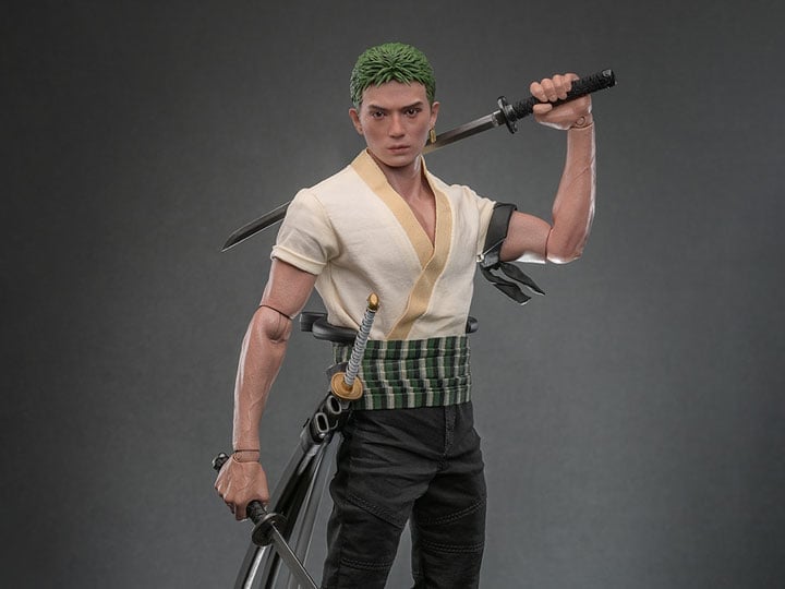 Hot Toys One Piece Roronoa Zoro TMS110 - front