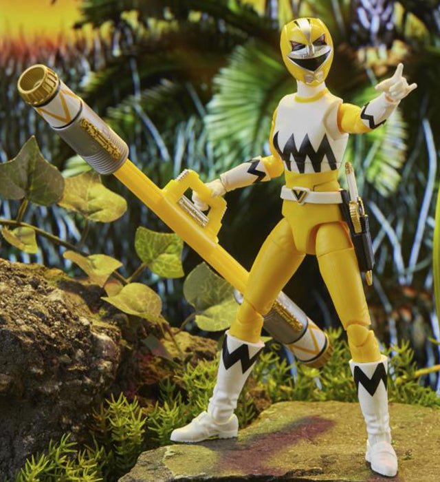 Power Rangers Lost Galaxy Lightning Collection Yellow Ranger Action Figure by Hasbro | Sensales