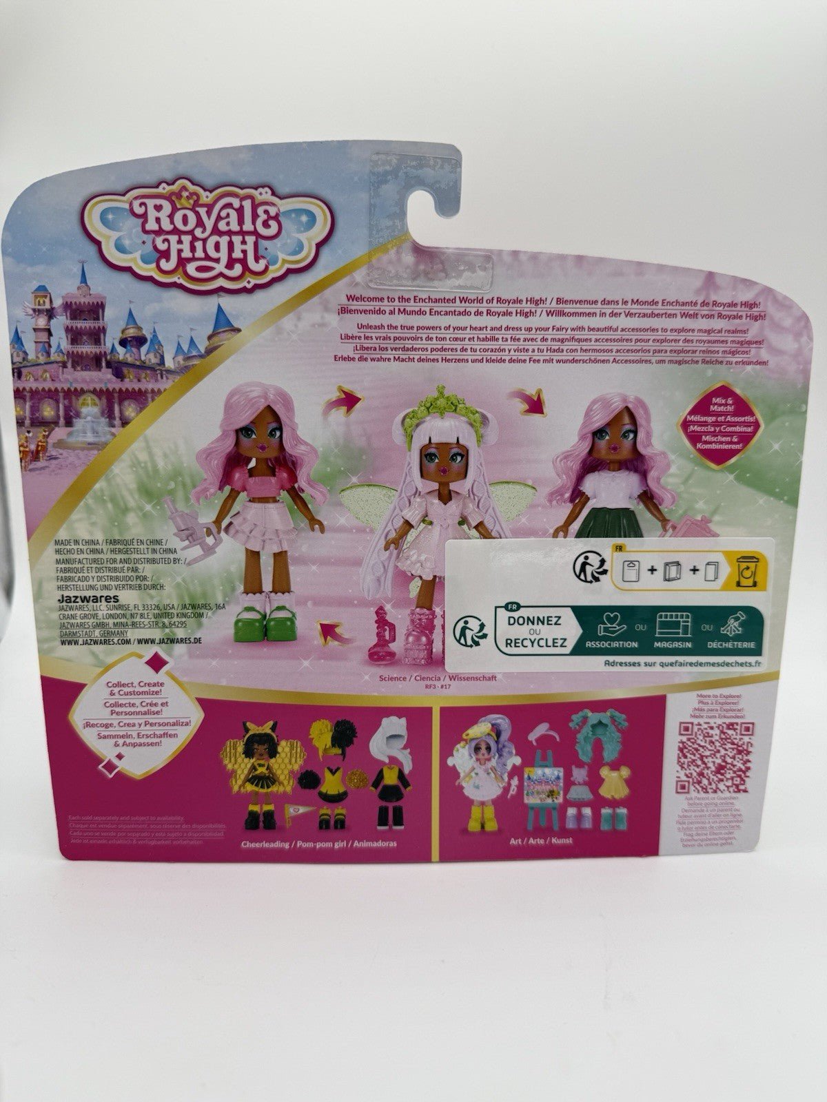 Royale High School Spirit Fashion Pack Science Series 1 With Code by Roblox | Sensales