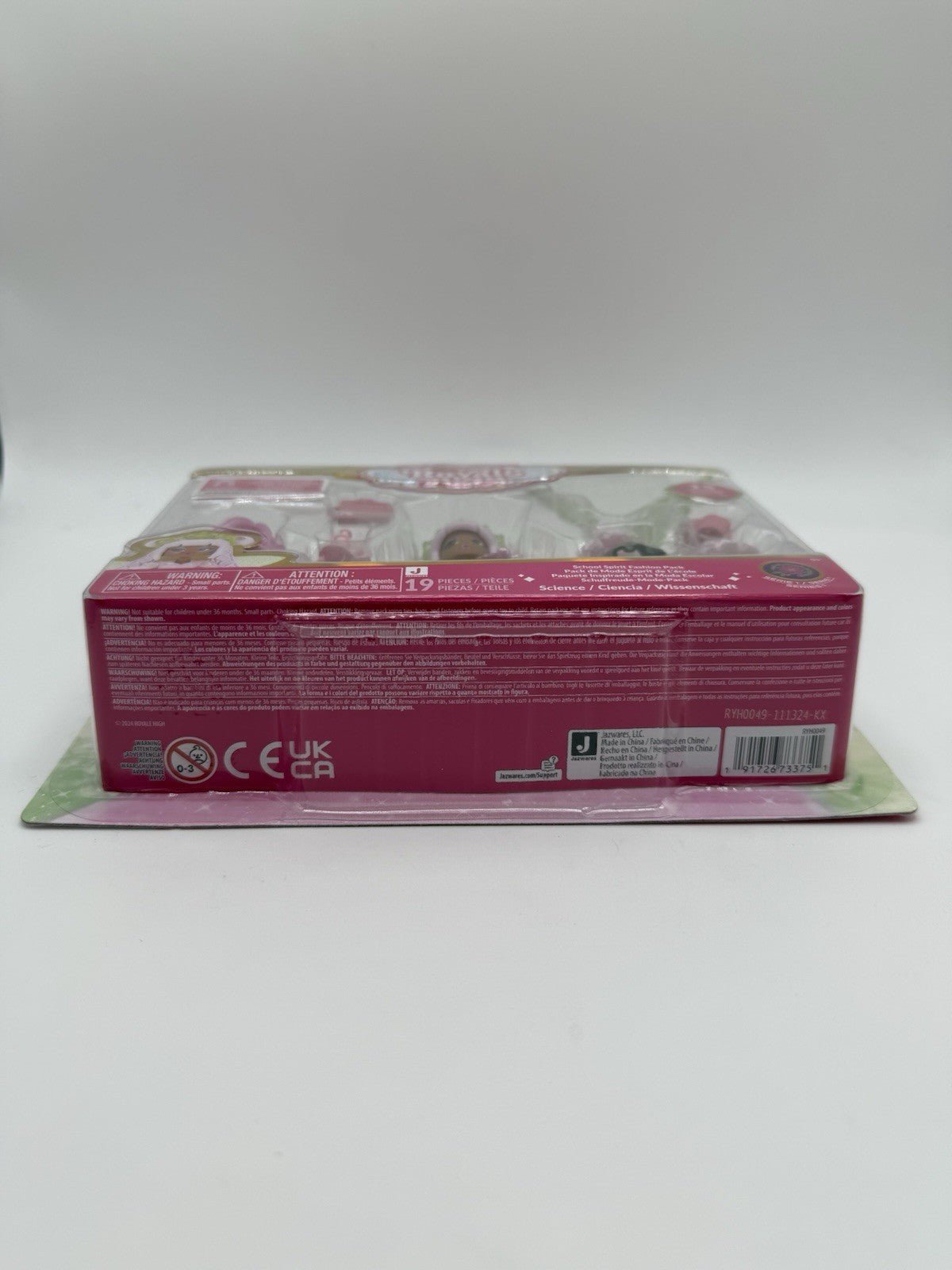 Royale High School Spirit Fashion Pack Science Series 1 With Code by Roblox | Sensales