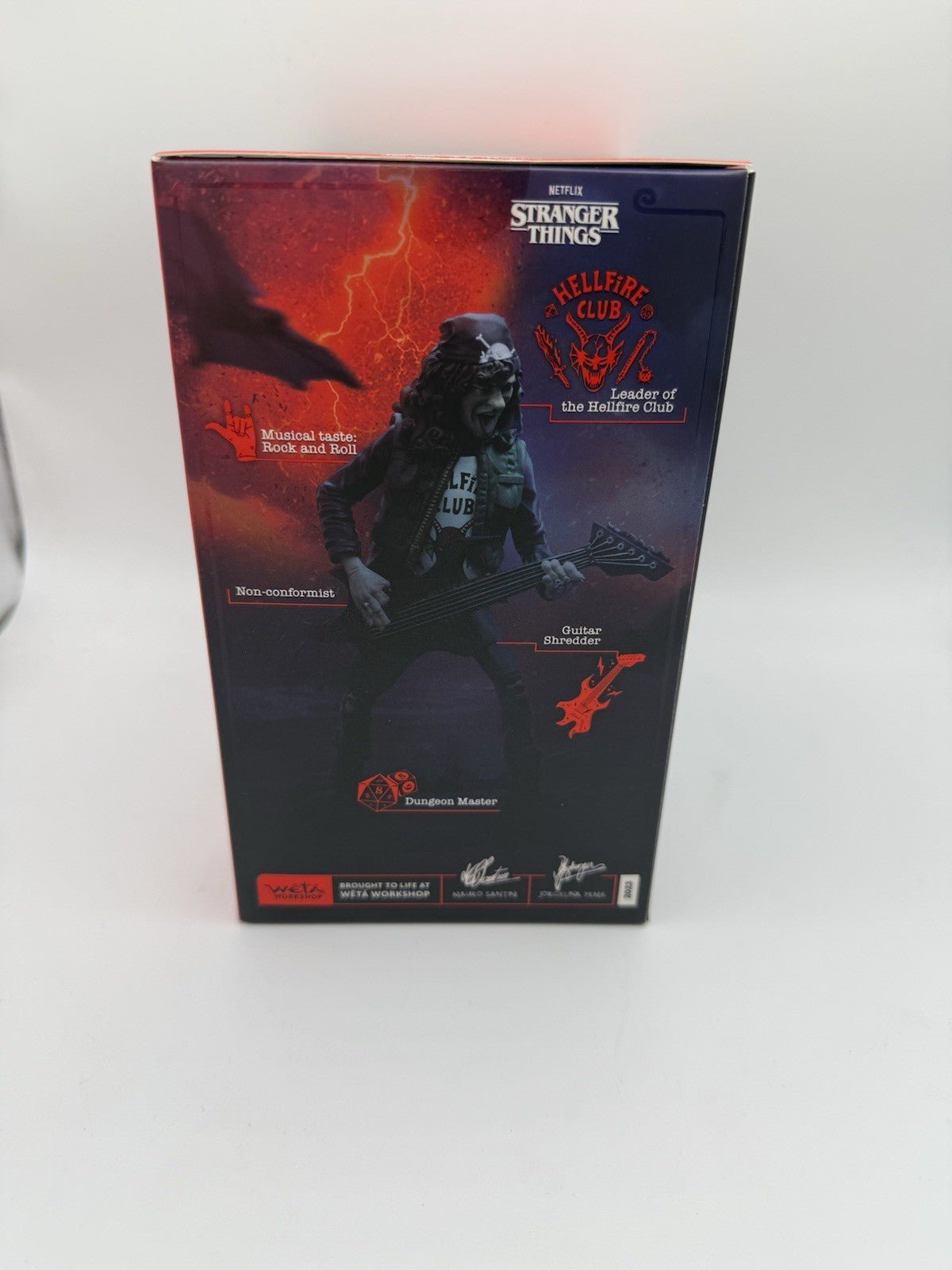 Stranger Things Weta Workshop Mini Epics Rockstar Eddie 15 by WETA WORKSHOP | Sensales