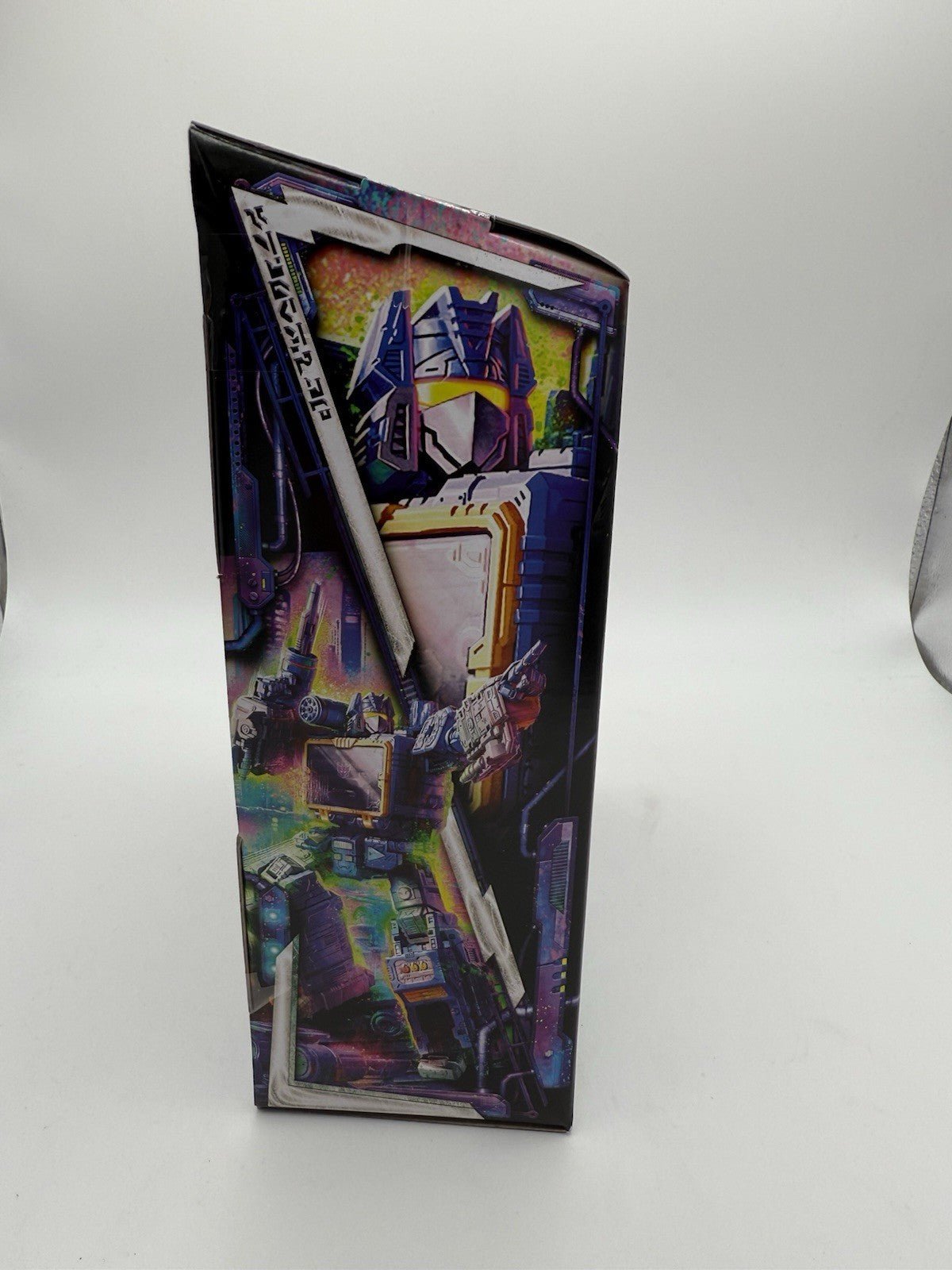 Transformers Generations Legacy Voyager Soundwave - New in stock by Sensales | Sensales